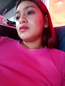 annie-19 online show from October 18, 2:20 pm