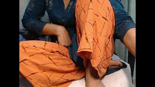 CuteRhea69 online show from April 7, 2:08 pm