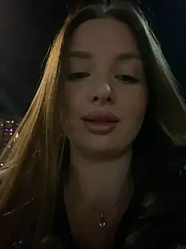 KrisMagnoly online show from March 21, 6:02 pm