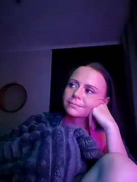 MrsBunnyBum online show from April 6, 7:26 pm