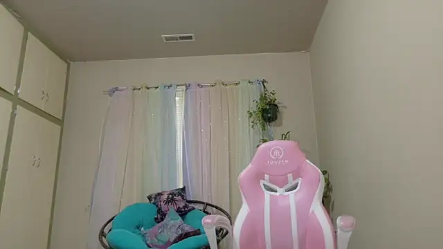 Emihaze online show from February 24, 10:19 pm