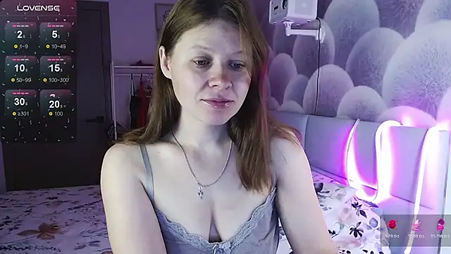 alekasamui online show from October 26, 12:17 am