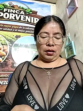   valentina18 online show from March 23, 1:28 pm