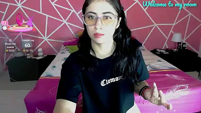 Snapshot of valentina_angel chatting on September 18, 8:40 pm valentina angel online show from September 18, 8:40 pm