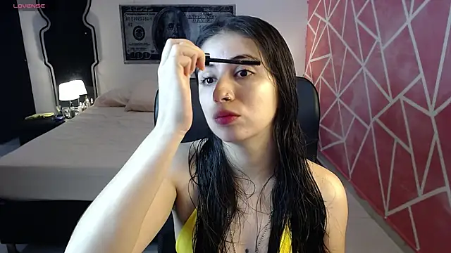 Snapshot of valentina_angel chatting on October 31, 2:24 am valentina angel online show from October 31, 2:24 am