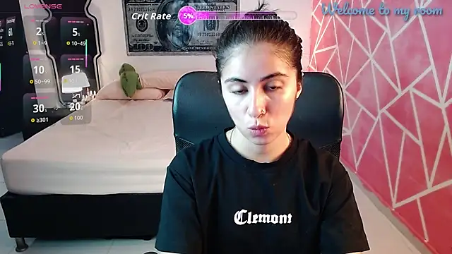 Snapshot of valentina_angel chatting on October 30, 2:03 am valentina angel online show from October 30, 2:03 am