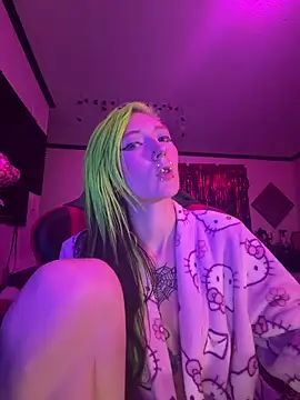 alicewonder09 online show from March 11, 5:11 am