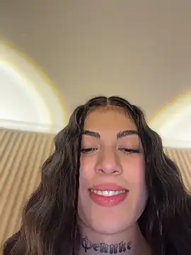 Sarasanders 4 online show from April 18, 2:14 am