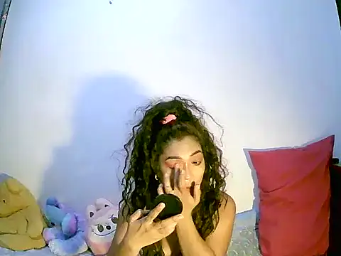 sweetvirginia01 online show from May 6, 10:14 pm
