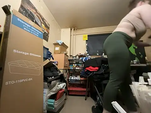 Snowbunnycake 131 online show from February 28, 9:09 am