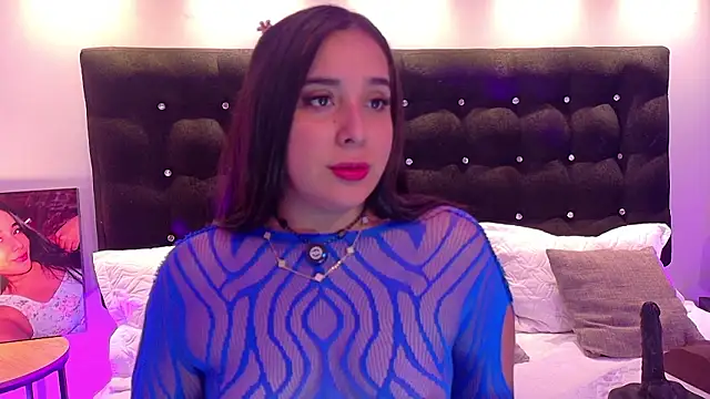 ValenScott1 online show from February 7, 12:53 pm