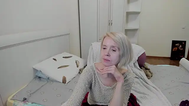 aminalive online show from December 5, 9:27 pm