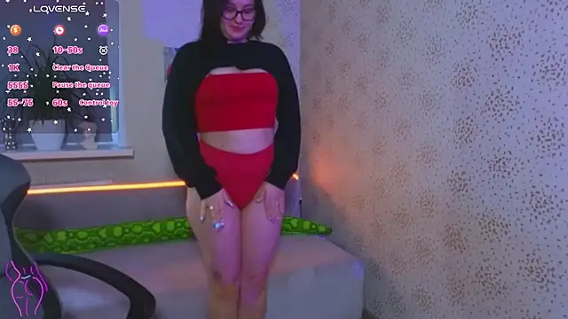 EsterLogan online show from November 1, 9:57 am