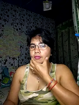 Snapshot of lovely_samxxx24 chatting on September 16, 1:24 am lovely samxxx24 online show from September 16, 1:24 am