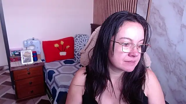 Sonialorens  online show from January 19, 2:46 pm