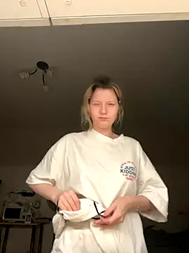 MaryHiggins online show from November 5, 1:11 am