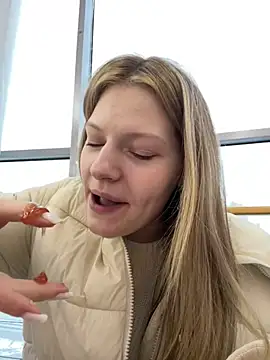 MaryHiggins online show from January 10, 12:43 pm