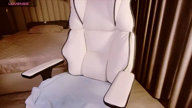 Girl  Funny online show from September 19, 1:43 pm