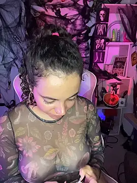 Snapshot of Emma_Wish chatting on October 22, 10:48 pm Emma Wish online show from October 22, 10:48 pm