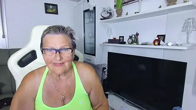 Selenna57 online show from June 16, 5:25 pm