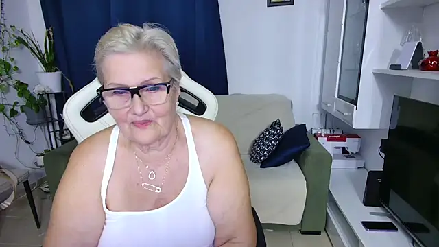 Selenna57 online show from April 22, 5:32 pm
