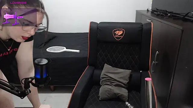 xxbbtaa online show from February 18, 8:52 pm