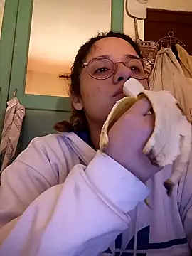 EmmaMelissa0521 online show from September 20, 11:36 pm