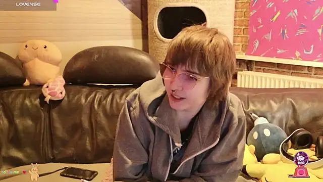 GamerGirl Eve online show from November 20, 7:15 pm