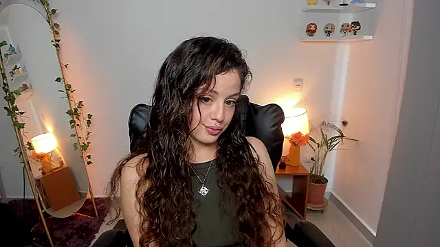 Cassandra Caiin online show from July 21, 9:59 pm