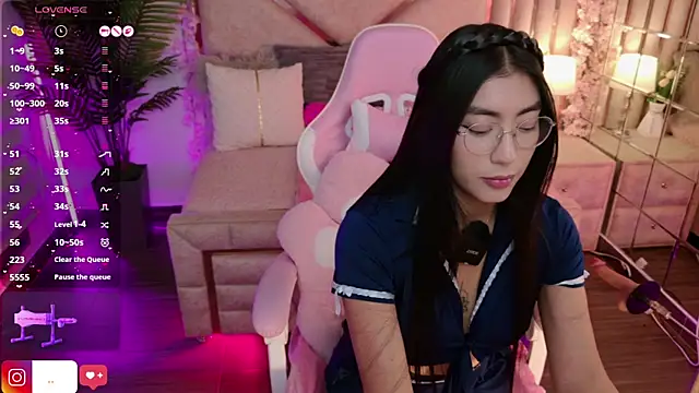 shanon- online show from September 8, 10:53 pm