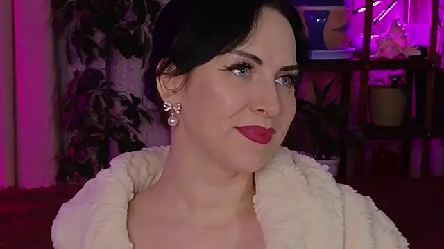 lily conor online show from November 13, 5:23 pm