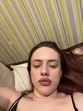 Lisaaan online show from March 30, 5:56 pm