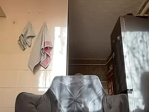 milaja online show from April 9, 3:50 pm