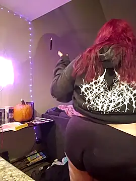 Snapshot of Cutegothcrybabyx chatting on October 28, 1:00 am Cutegothcrybabyx online show from October 28, 1:00 am