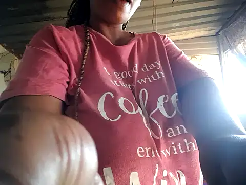 winterqueenx online show from May 31, 7:47 am