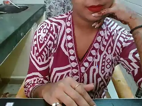 LovingPihu online show from October 15, 6:27 am