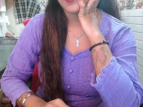 LovingPihu online show from March 9, 6:05 am