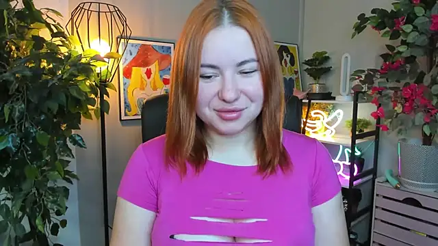 LAYLAxSTAR online show from November 10, 7:47 am