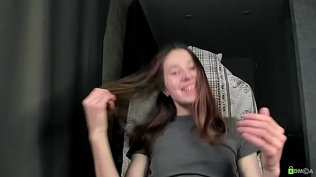 Courtney Luv online show from December 15, 1:16 pm