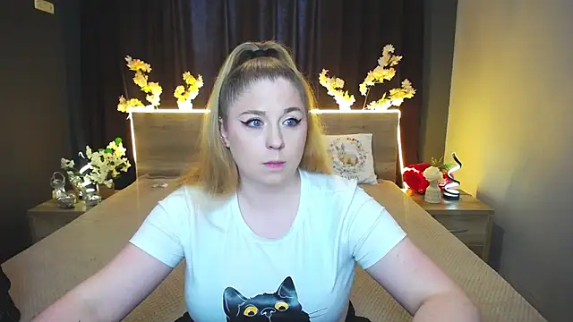 JessikaDaniel online show from April 16, 6:35 am