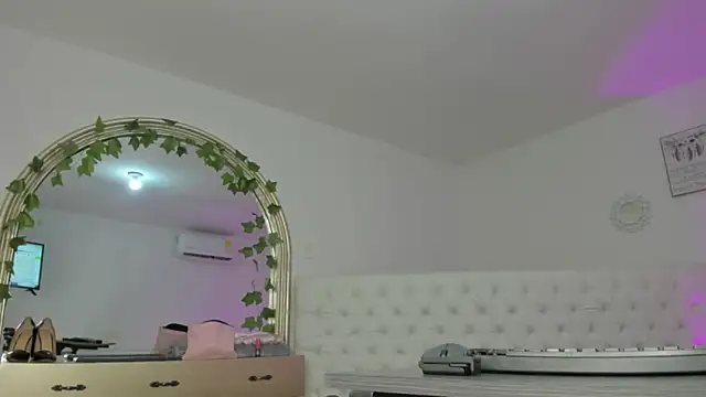emma rules99 online show from November 25, 12:29 pm