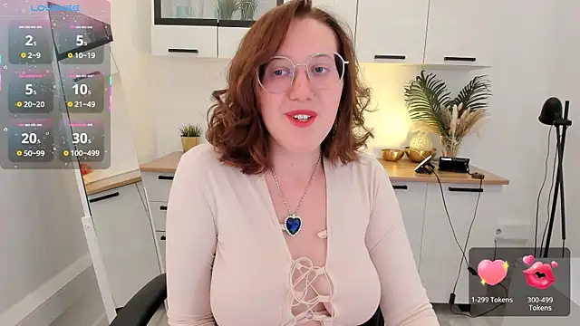 Charmy Gracy online show from May 12, 11:39 am