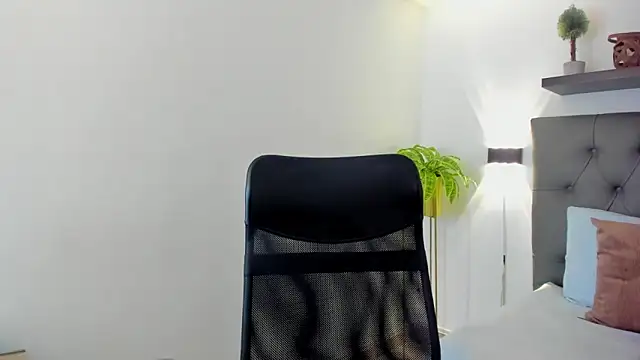 bella 99  online show from April 9, 11:26 am