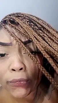 sweetlinddsay online show from April 6, 1:45 pm