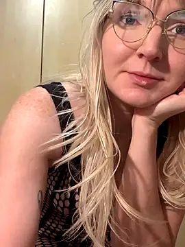 vanda26hot online show from December 14, 5:13 am