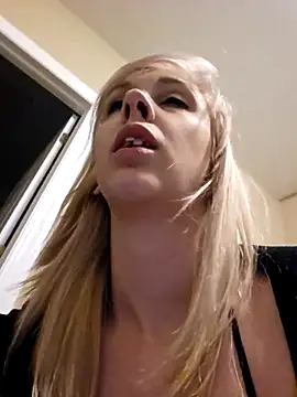 AmethystFoxx online show from November 19, 11:16 pm