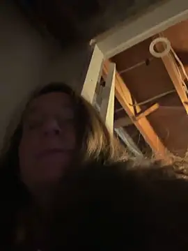 Mini And The Bear online show from March 27, 4:40 pm