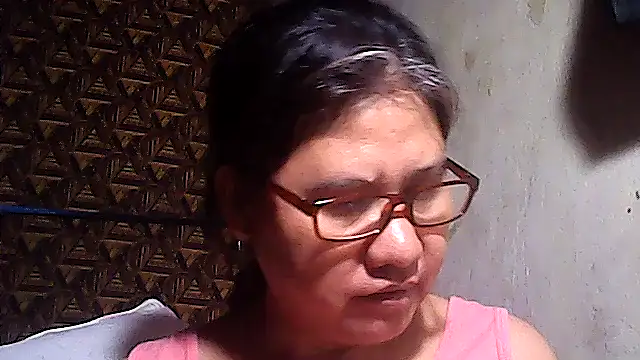 sweetsosie18 online show from April 29, 3:10 am