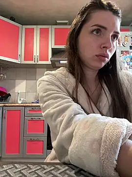 SeducingYoghourt online show from April 13, 1:56 pm