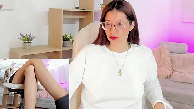 Snapshot of Antonnella_3 chatting on October 7, 12:20 pm Antonnella 3 online show from October 7, 12:20 pm